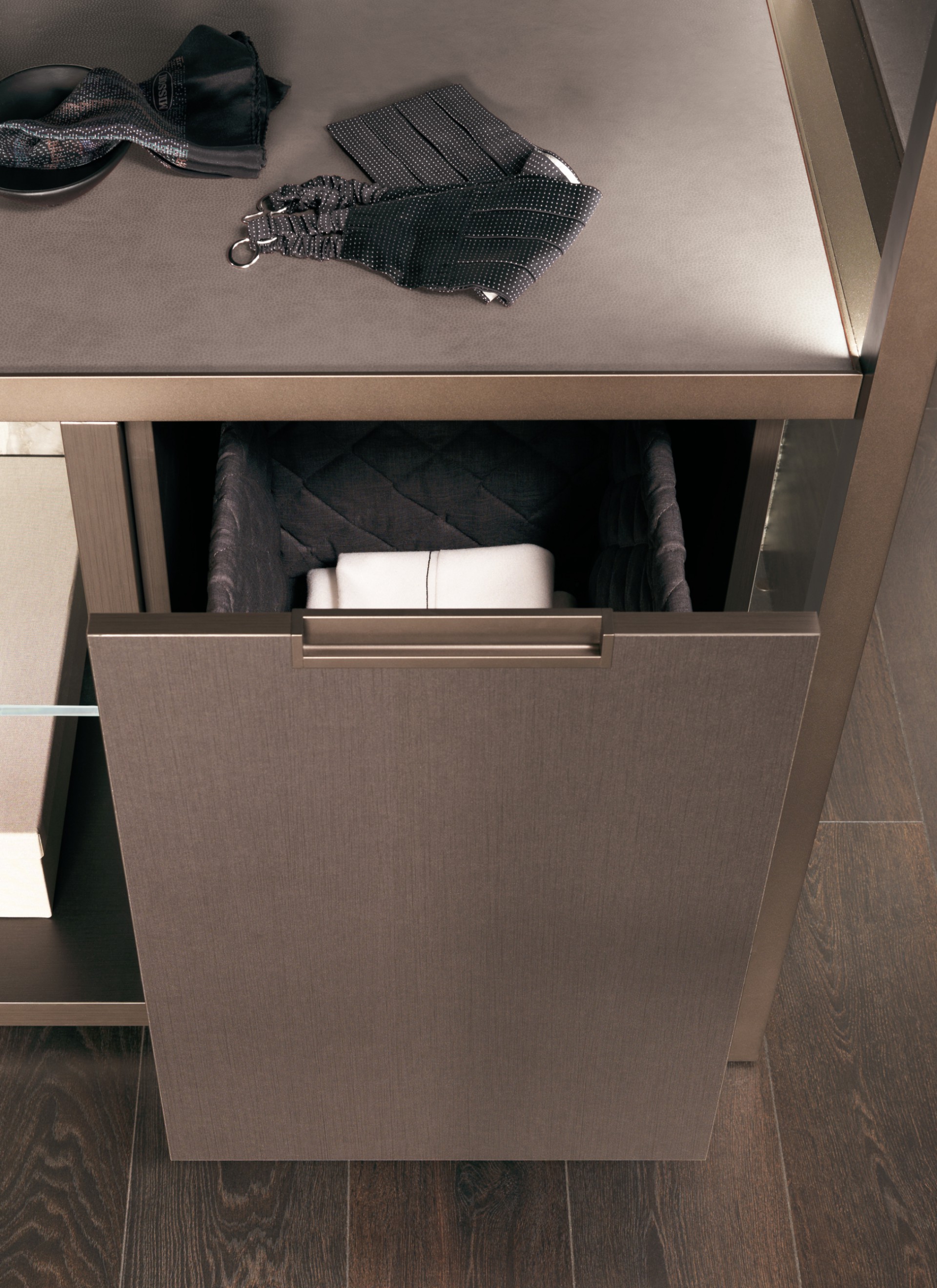 Modular walk-in wardrobe - PALO ALTO - MisuraEmme SpA - contemporary / glass  / lacquered aluminum